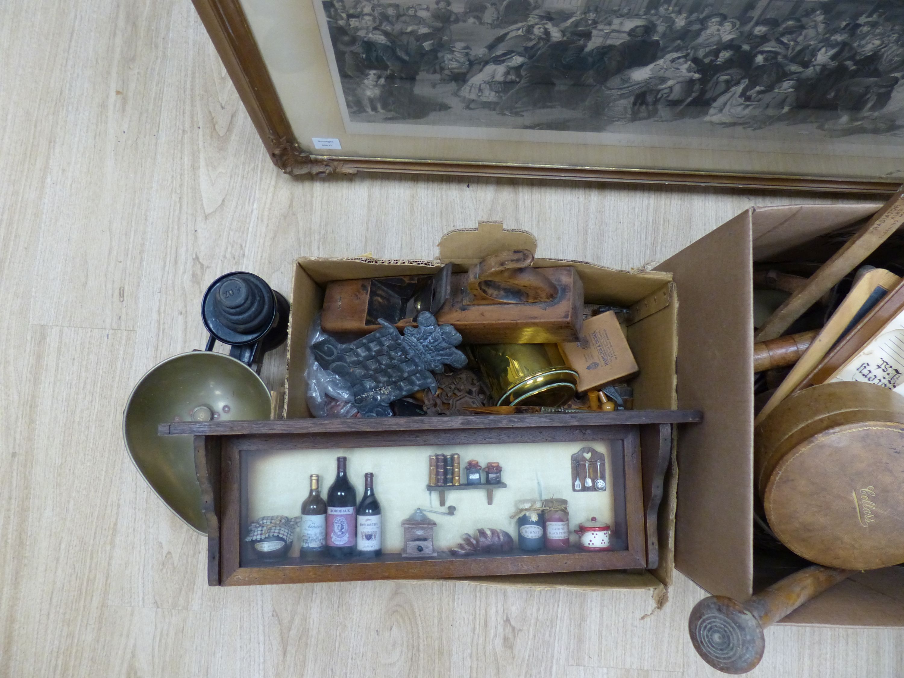A quantity of mixed kitchenalia and other collectibles